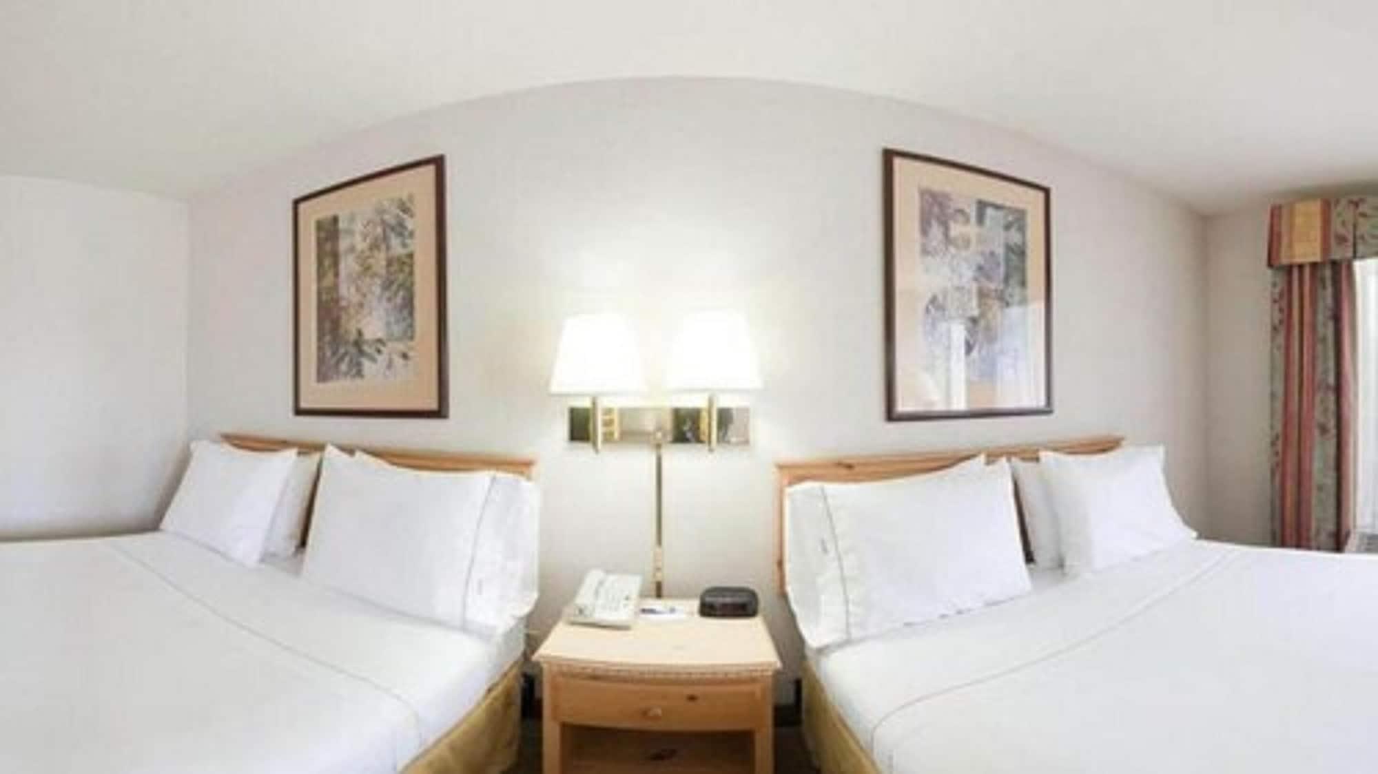Holiday Inn Express Roseburg By Ihg Экстерьер фото