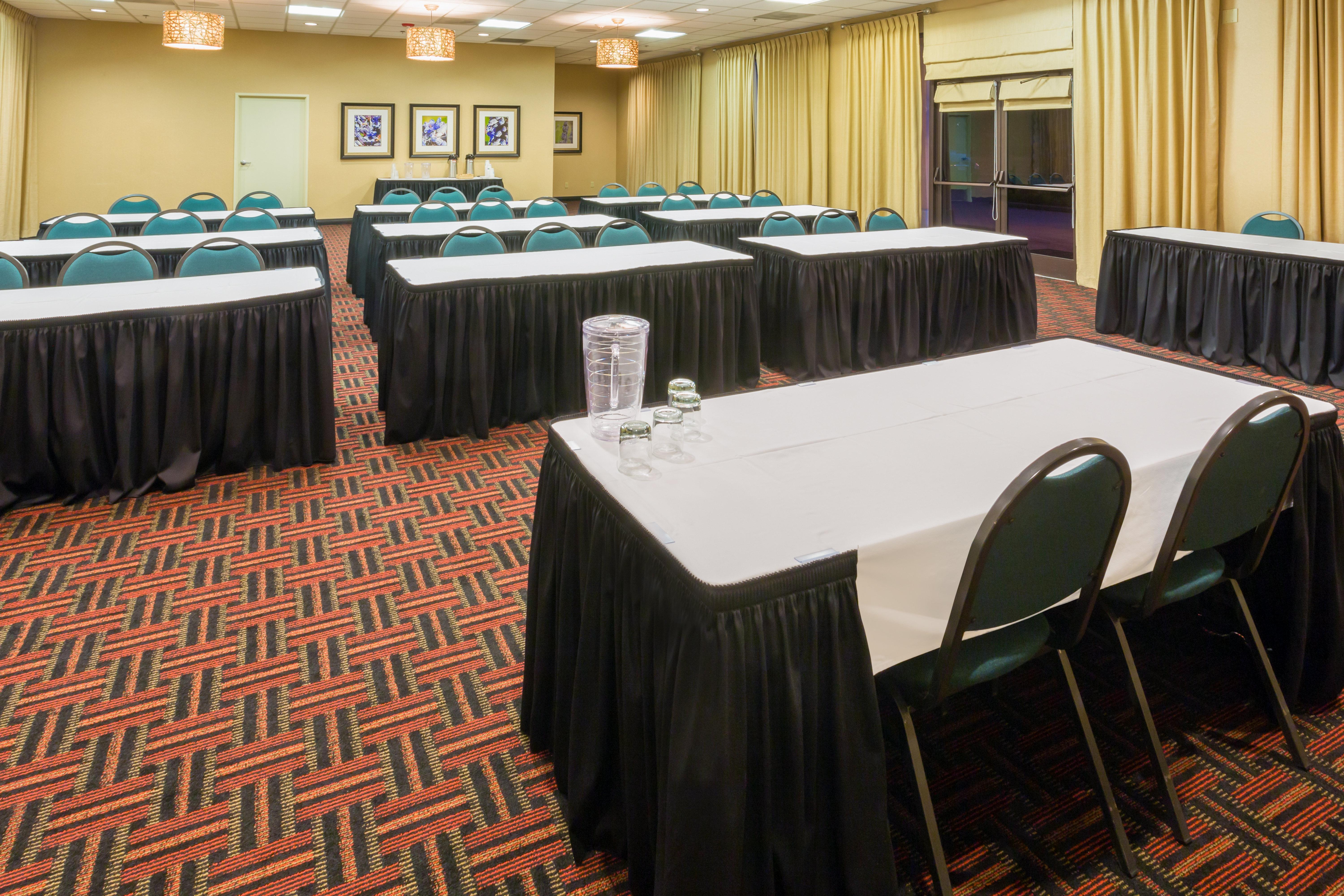 Holiday Inn Express Roseburg By Ihg Экстерьер фото
